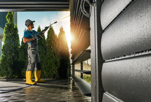 Best Pool Deck Cleaning in Barron, WI